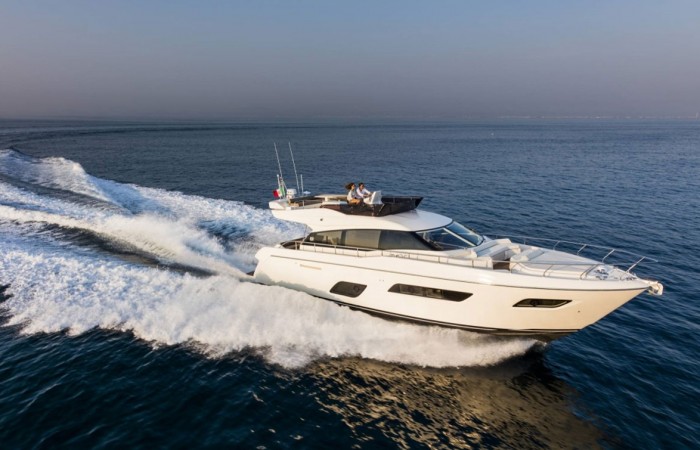 Ferretti Yachts 550